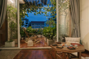 Pentstudio with Garden, City view 5mins to Old Quater